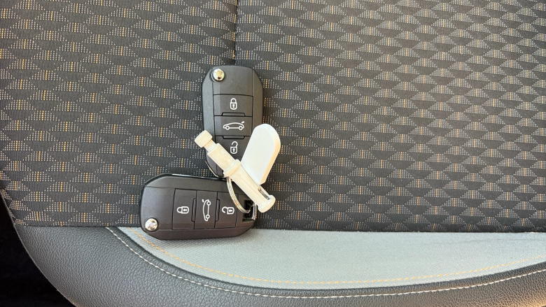 Vauxhall Crossland X 1.2T [130] Elite Nav 5dr [Start Stop] Auto Petrol Hatchback